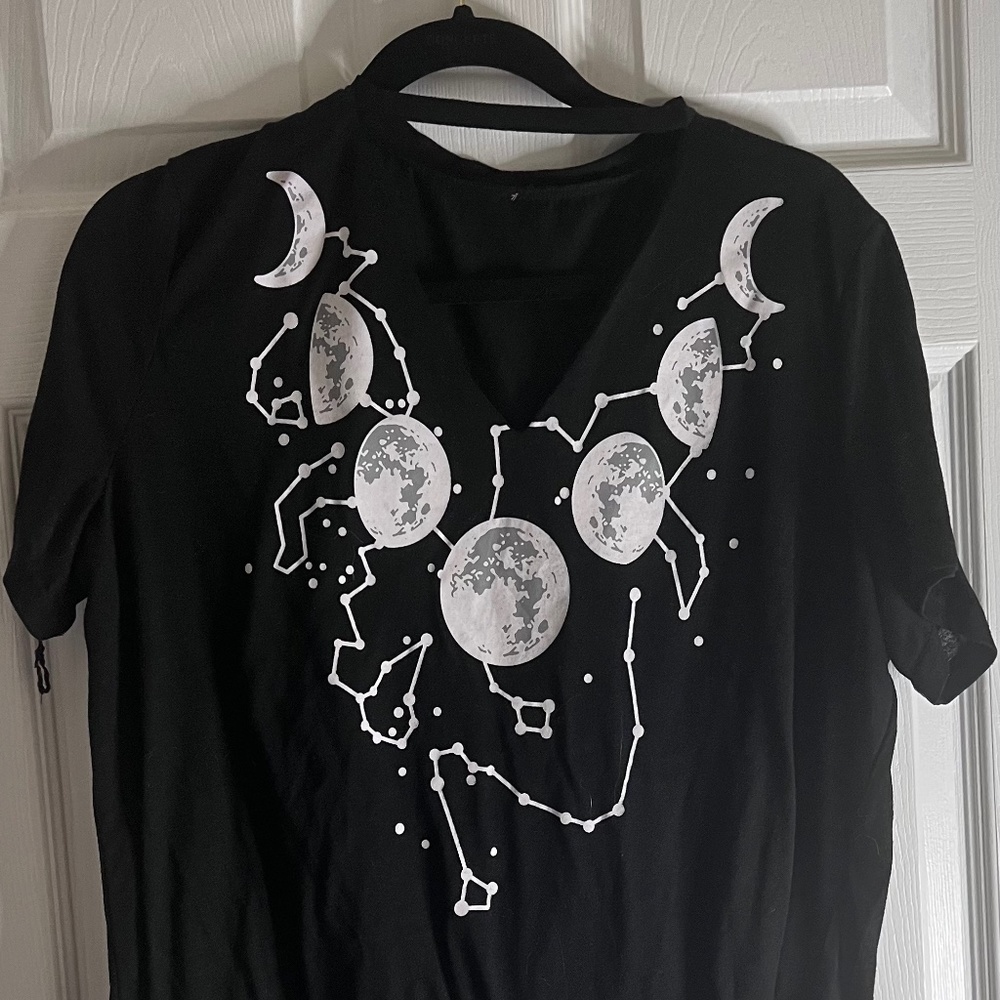 Restyle Knockoff Moon Tee